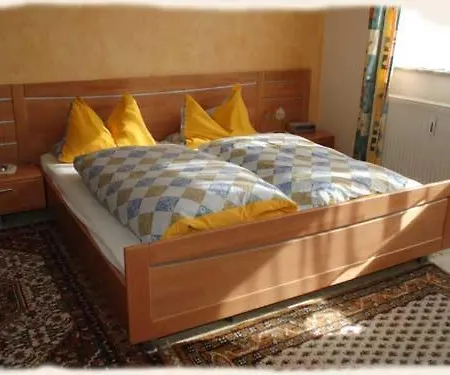 Otel Gasthof Zur Romervilla *